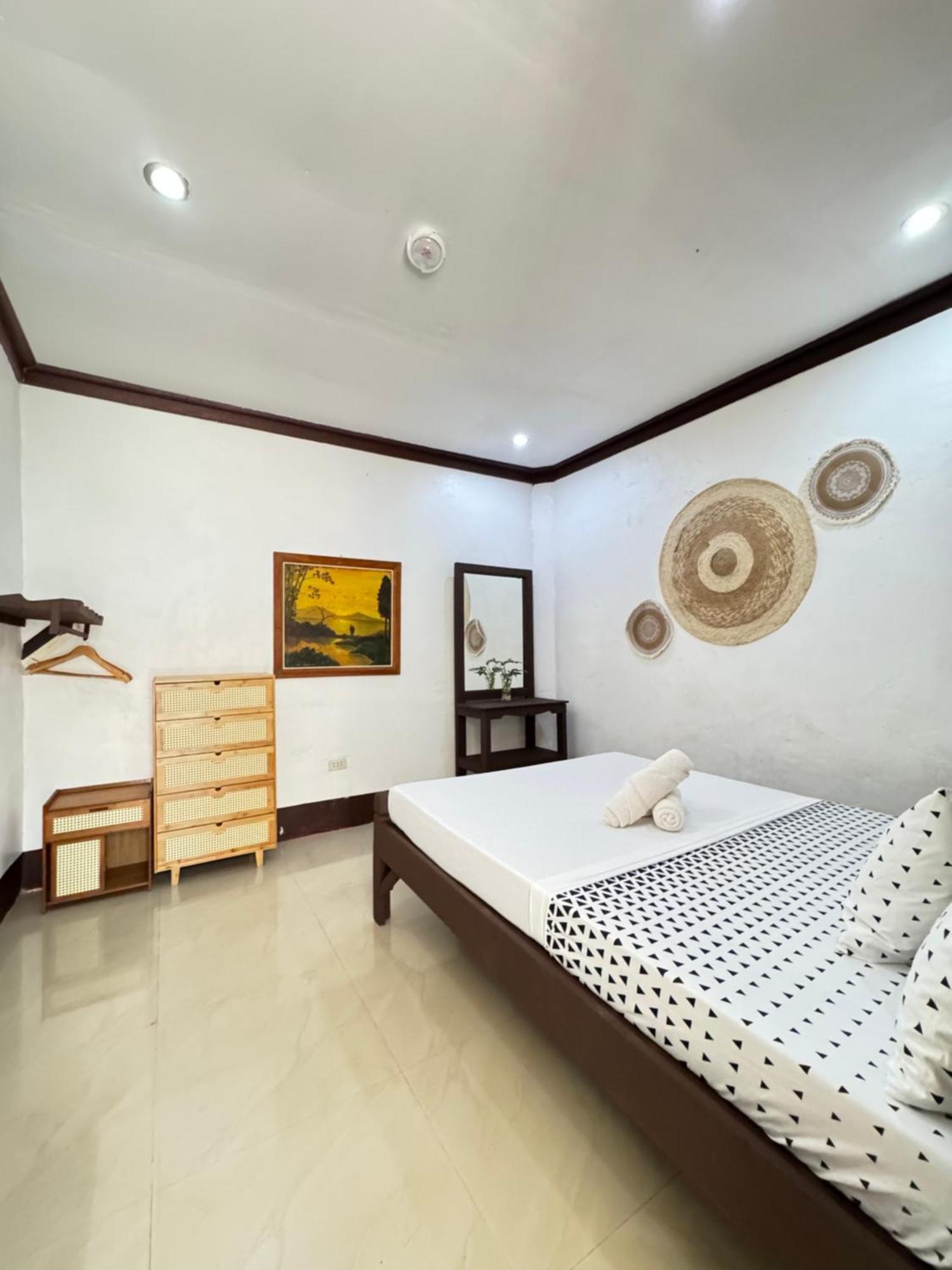 Aquaholik Traveler'S Lodge El Nido Exterior photo