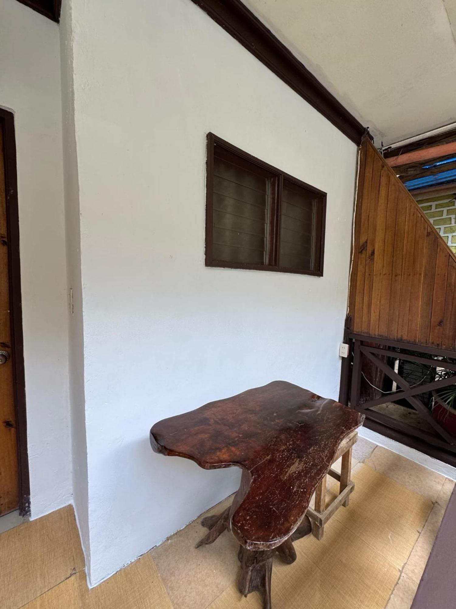 Aquaholik Traveler'S Lodge El Nido Exterior photo